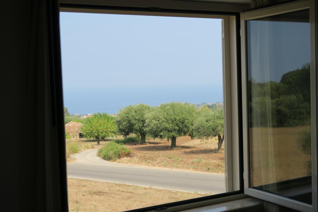 Gullo Capo Vaticano Hotel Ricadi Kamer foto