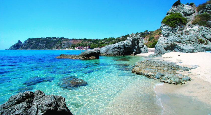 Gullo Capo Vaticano Hotel Ricadi Buitenkant foto