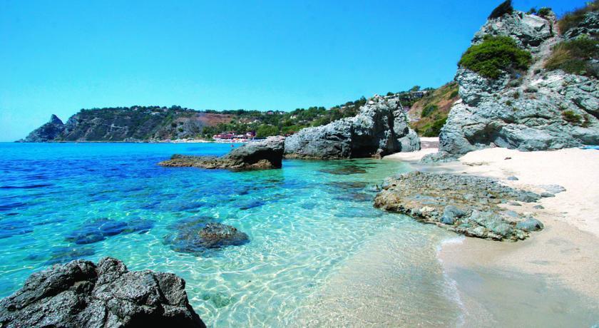 Gullo Capo Vaticano Ricadi Buitenkant foto