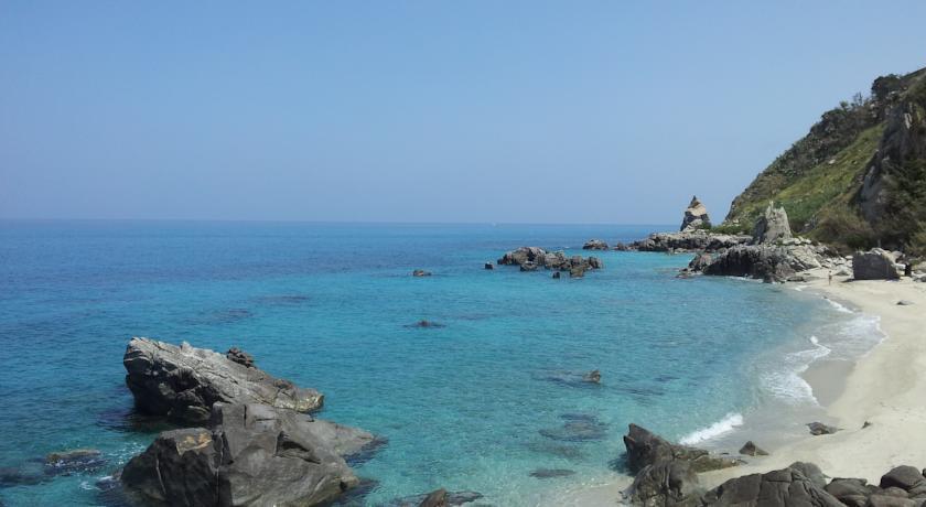 Gullo Capo Vaticano Hotel Ricadi Buitenkant foto