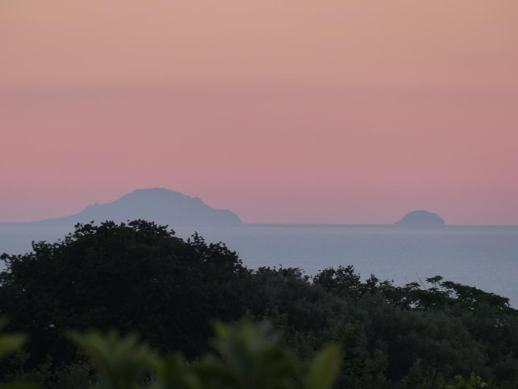 Gullo Capo Vaticano Hotel Ricadi Buitenkant foto