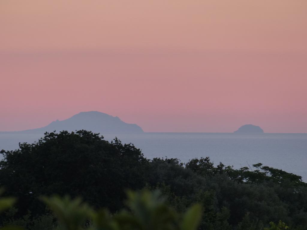 Gullo Capo Vaticano Ricadi Buitenkant foto